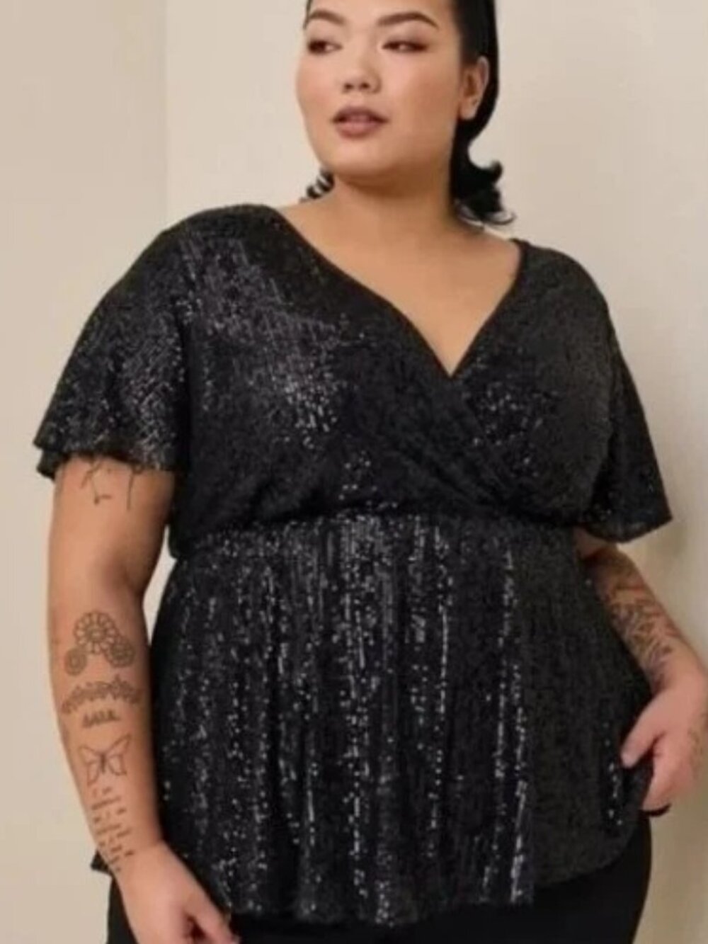 Torrid  6X (30) Black Liquid Sequin Surplice Peplum Blouse NWOT
